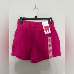 NWT Three dots brand pink shorts size small